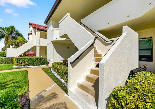 2nd image of 5903 Parkwalk Dr #623, Boynton Beach, FL 33472 | MLS# B26001865