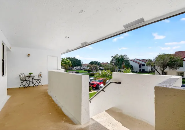 3rd image of 5903 Parkwalk Dr #623, Boynton Beach, FL 33472 | MLS# B26001865