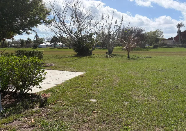 5th image of 129 E Caribbean, Port Saint Lucie, FL 34952 | MLS# B26002091
