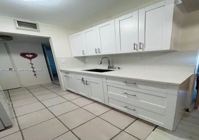 Homes for sale in Tamarac, FL | 5180 E Sabal Palm Blvd #235, Tamarac, FL 33319 | MLS# A11964091