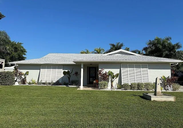 Photo 1 of Single family home for sale at 186 12th Street Se, Vero Beach, FL 32962 | MLS# B26002270 | Listing updated on 2026-09-23