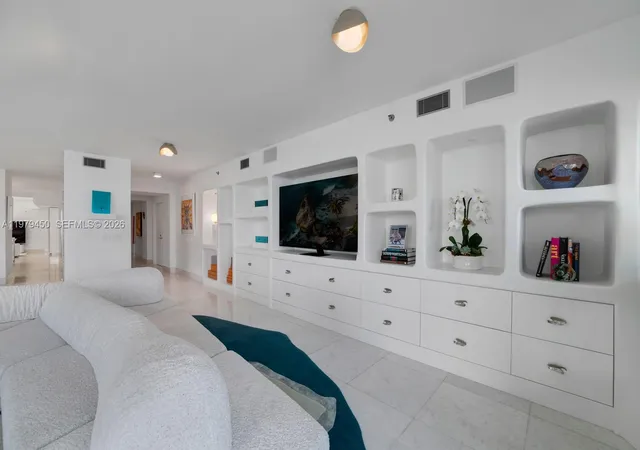 5th image of 5801 Collins Ave #1200, Miami Beach, FL 33140 | MLS# A11979450