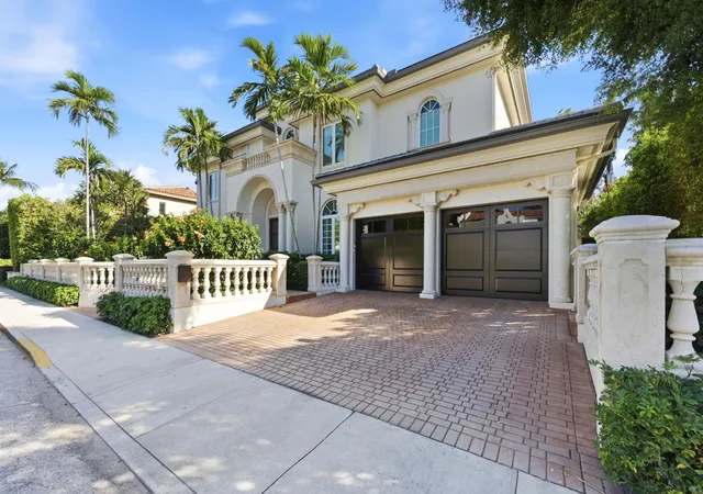 Photo 2 of Single family home for sale at 254 Atlantic Ave, Palm Beach, FL 33480 | MLS# B26002511 | Listing updated on 2026-09-23