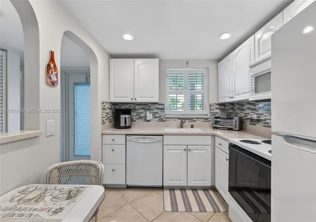Homes for sale in Margate, FL | 6650 Royal Palm Blvd #207C, Margate, FL 33063 | MLS# A11980819