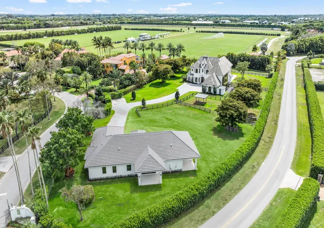 Photo 3 of Mansion for sale at 3585 Aiken Ct, Wellington, FL 33414 | MLS# B26002558 | Listing updated on 2026-09-23