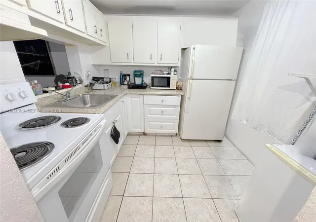 2nd image of 2800 Nw 56Th Ave #E103, Lauderhill, FL 33313 | MLS# A11983589