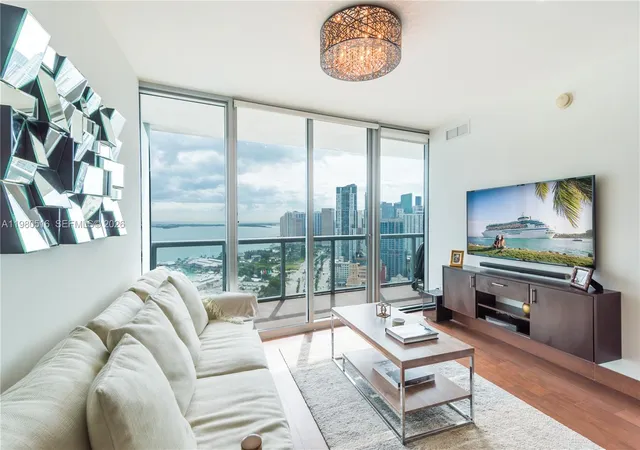 2nd image of 888 Biscayne Blvd #3506, Miami, FL 33132 | MLS# A11980516