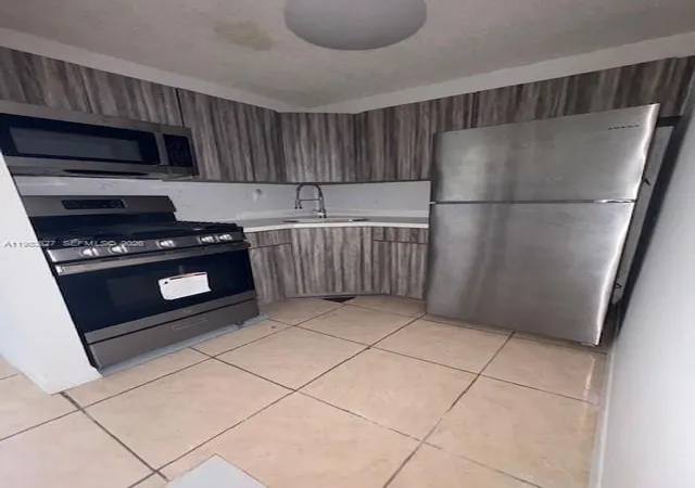 4th image of 70 Ne 202Nd Ter, Miami, FL 33179