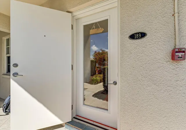 Homes for sale in West Palm Beach, FL | 1130 Sugar Sands Boulevard, West Palm Beach, FL 33404 | Houzeo