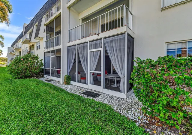 Homes for sale in West Palm Beach, FL | 1130 Sugar Sands Boulevard, West Palm Beach, FL 33404 | Houzeo