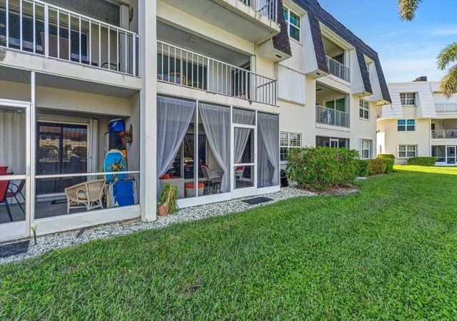 Homes for sale in West Palm Beach, FL | 1130 Sugar Sands Boulevard, West Palm Beach, FL 33404 | Houzeo