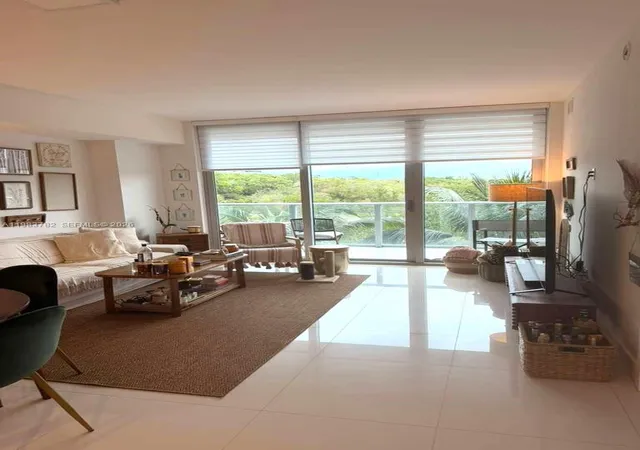 4th image of 16385 Biscayne Blvd #303, North Miami Beach, FL 33160 | MLS# A11983782