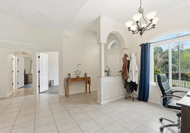 4th image of 15327 64Th Pl N, Loxahatchee, FL 33470 | MLS# B26002991