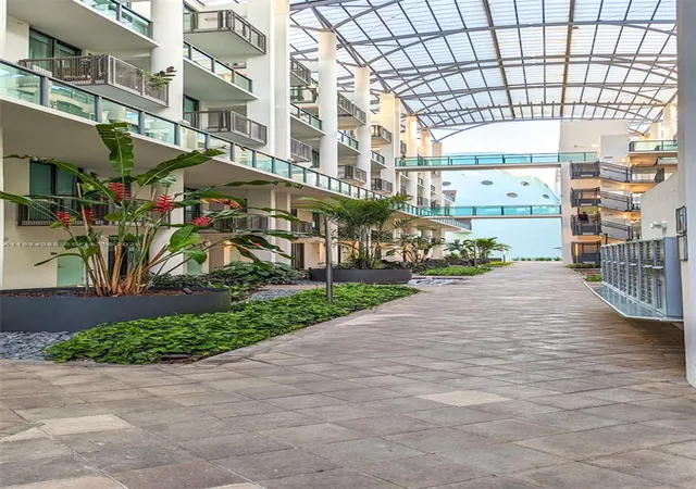 2nd image of 6000 Collins Ave, Miami Beach, FL 33140