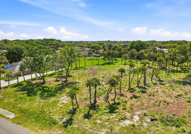 4th image of 2008 Sw Leafy Rd, Port Saint Lucie, FL 34953 | MLS# B26001776