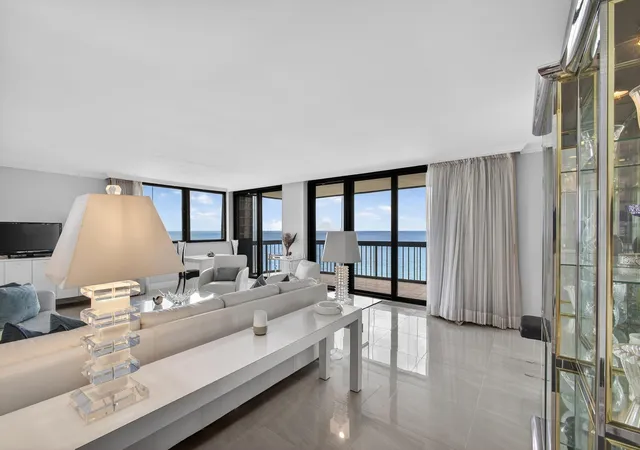 4th image of 5380 N Ocean Dr #12e, Singer Island, FL 33404 | MLS# B26003132