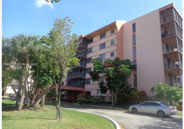 1st image of 20850 San Simeon Wy #1075, Miami, FL 33179 | MLS# A11984075