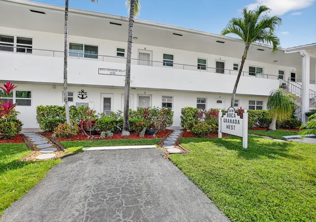 3rd image of 2570 Banyan Rd #Unit 3, Boca Raton, FL 33432 | MLS# B26002914