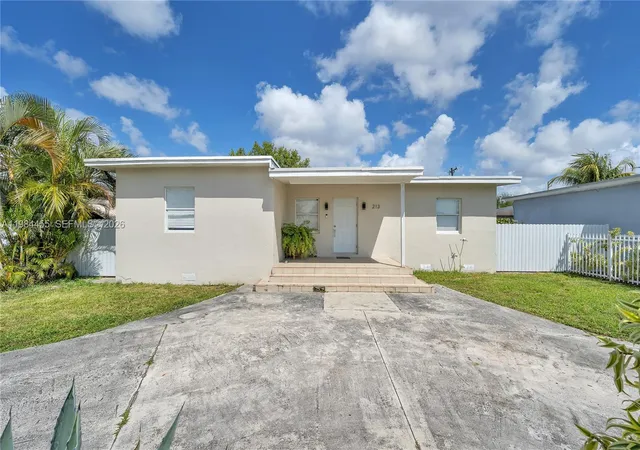 1st image of 213 W 20th St, Hialeah, FL 33010 | MLS# A11984455