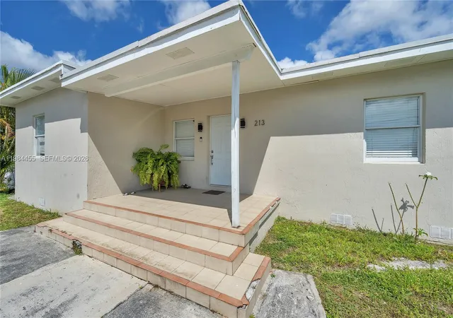 2nd image of 213 W 20th St, Hialeah, FL 33010 | MLS# A11984455