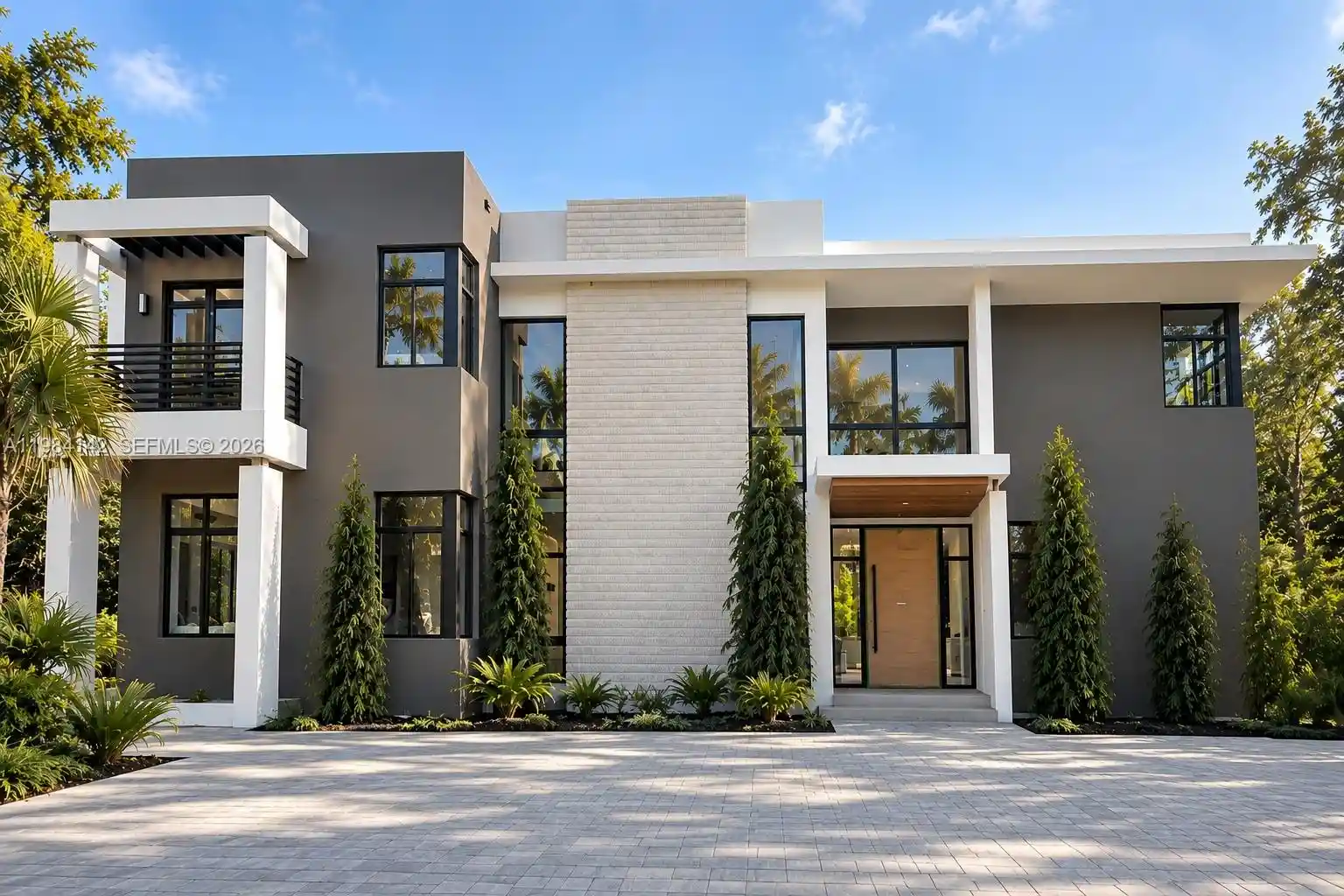 Photo 1 of Mansion for sale at 6800 Sw 106th Street, Pinecrest, FL 33156 | MLS# A11984142 | Listing updated on 2026-10-30