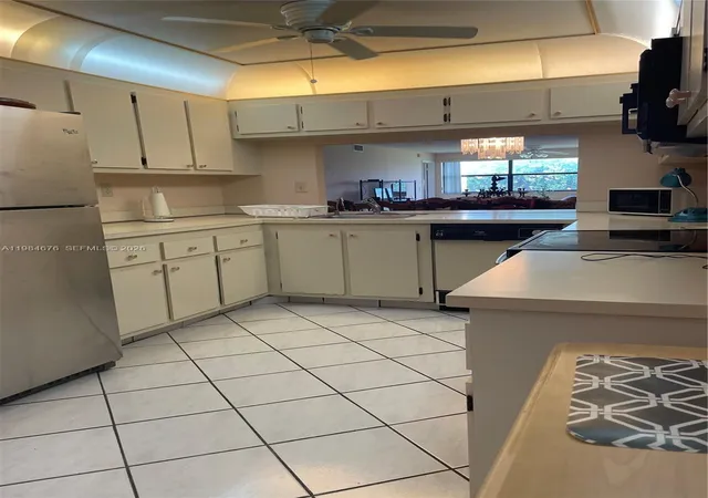 3rd image of 2606 Nw 104Th Ave #301, Sunrise, FL 33322 | MLS# A11984676