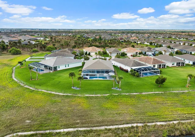 3rd image of 10211 Sw Pervenche Ln, Port St Lucie, FL 34987 | MLS# B26003480