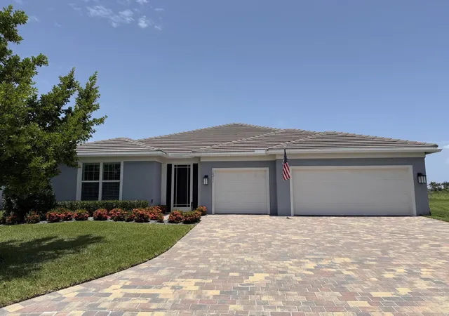 4th image of 10211 Sw Pervenche Ln, Port St Lucie, FL 34987 | MLS# B26003480