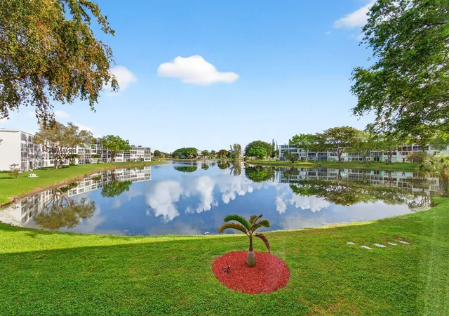 Homes for sale in Deerfield Beach, FL | 2073 Cambridge D, Deerfield Beach, FL 33442 | MLS# B26003592