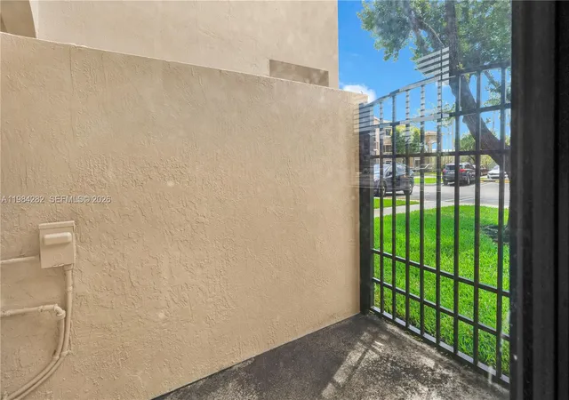 Homes for sale in Cutler Bay, FL | 22911 Sw 88th Place, Cutler Bay, FL 33190 | Houzeo