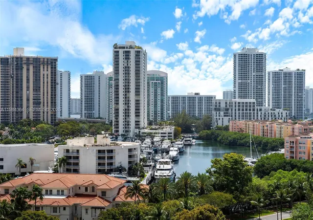 2nd image of 20000 E Country Club Dr #1109, Miami, FL 33180 | MLS# A11984364