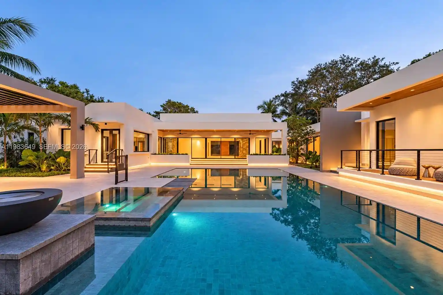 Photo 1 of Mansion for sale at 11720 Sw 77th Avenue, Pinecrest, FL 33156 | MLS# A11983649 | Listing updated on 2026-10-30