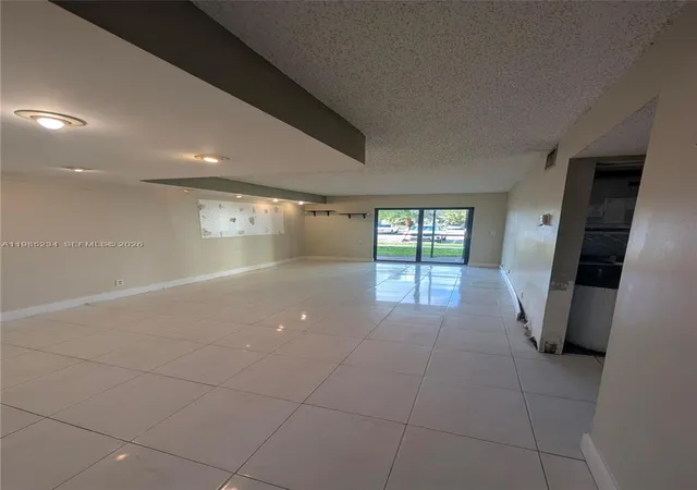 Homes for sale in Sunrise, FL | 3720 N Pine Island Rd #136, Sunrise, FL 33351 | MLS# A11985234