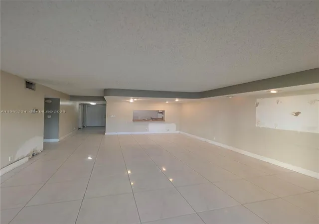 Homes for sale in Sunrise, FL | 3720 N Pine Island Rd #136, Sunrise, FL 33351 | MLS# A11985234