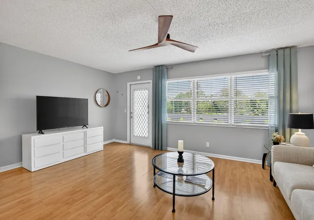 Homes for sale in Deerfield Beach, FL | 2074 Cambridge D, Deerfield Beach, FL 33442 | MLS# B26003796