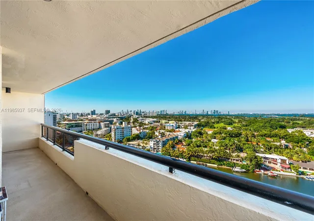 2nd image of 2555 Collins Ave #2002, Miami Beach, FL 33140 | MLS# A11985937