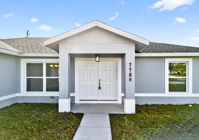 Photo 2 of Single family home for sale at 7785 105th Avenue, Vero Beach, FL 32967 | MLS# B26004404 | Listing updated on 2026-09-26