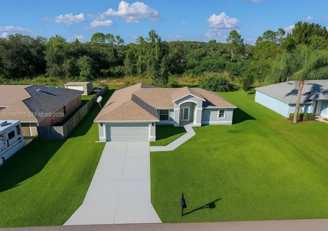 Homes for sale in Lehigh Acres, FL | 116 Ridgemont Dr, Lehigh Acres, FL 33972 | MLS# A11986215
