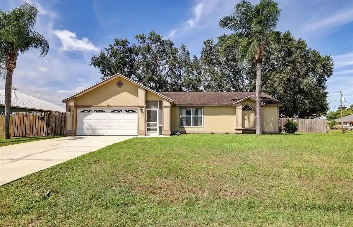 Photo 1 of Single family home for sale at 901 Sw Gaitor Ave, Port St Lucie, FL 34953 | MLS# B26004566 | Listing updated on 2026-10-31
