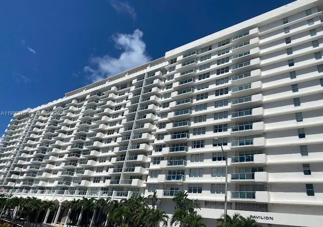 2nd image of 5601 Collins Ave #1524, Miami Beach, FL 33140 | MLS# A11986270