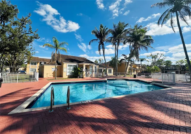 Homes for sale in Miramar, FL | 8102 Sw 21st Ct #8102, Miramar, FL 33025 | MLS# A11986507