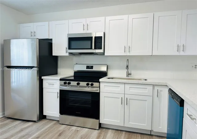 Homes for sale in Miramar, FL | 8102 Sw 21st Ct #8102, Miramar, FL 33025 | MLS# A11986507