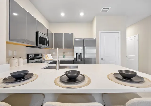 3rd image of 751 Sw 11Th St, Florida City, FL 33034 | MLS# B26004848