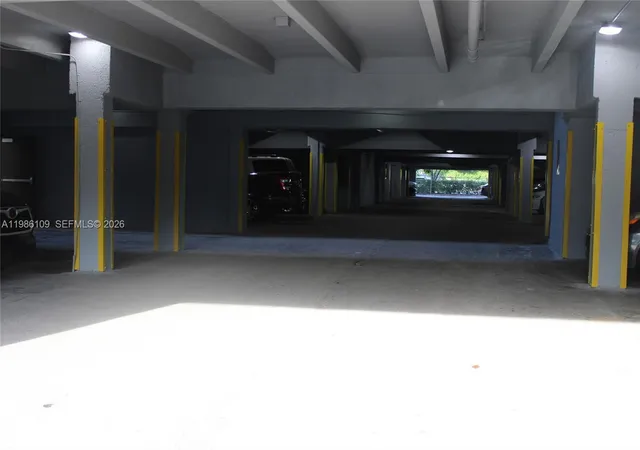 11th image of 6055 W 19th Ave #417, Hialeah, FL 33012 | MLS# A11986109