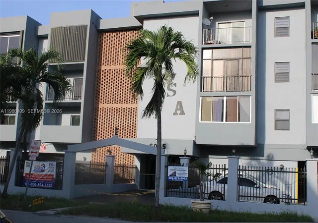 3rd image of 6055 W 19Th Ave #417, Hialeah, FL 33012 | MLS# A11986109