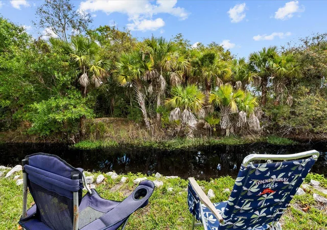 2nd image of 324 Mockingbird Ave, Fort Pierce, FL 34982 | MLS# B26004908