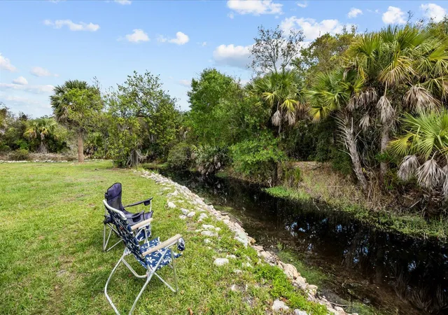 3rd image of 324 Mockingbird Ave, Fort Pierce, FL 34982 | MLS# B26004908