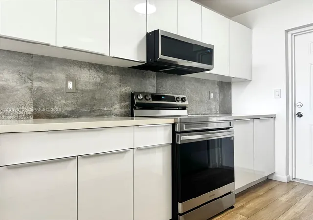 1st image of 16850 S Glades Dr #8C, North Miami Beach, FL 33162 | MLS# A11986843