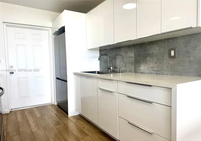 3rd image of 16850 S Glades Dr #8C, North Miami Beach, FL 33162 | MLS# A11986843