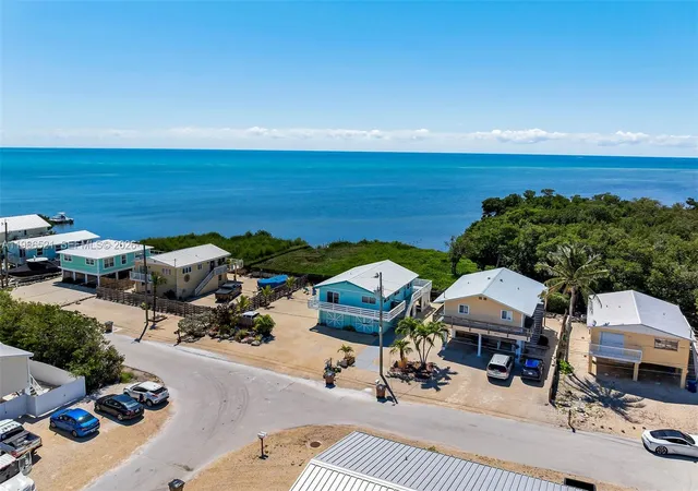 1st image of 6501 Oceanview Ave, Marathon, FL 33050 | MLS# A11986521